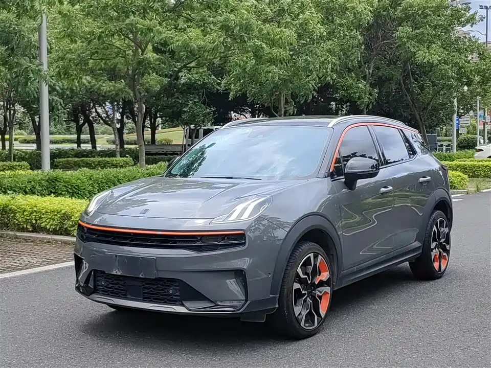 Lynk & Co 06 Lynk & Co 06