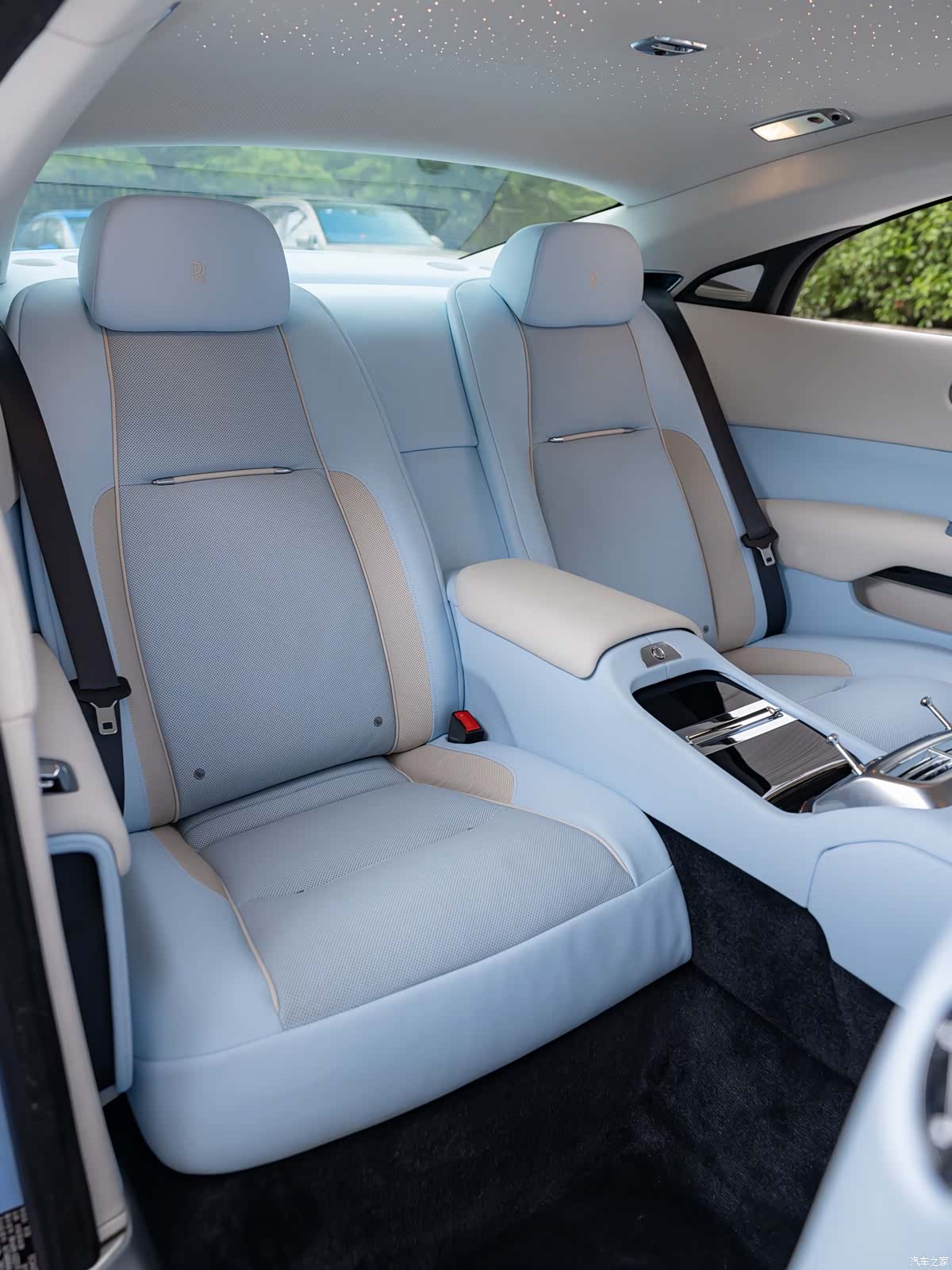 Rolls-Royce Wraith, 2022 22
