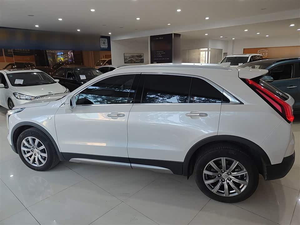 Cadillac XT4