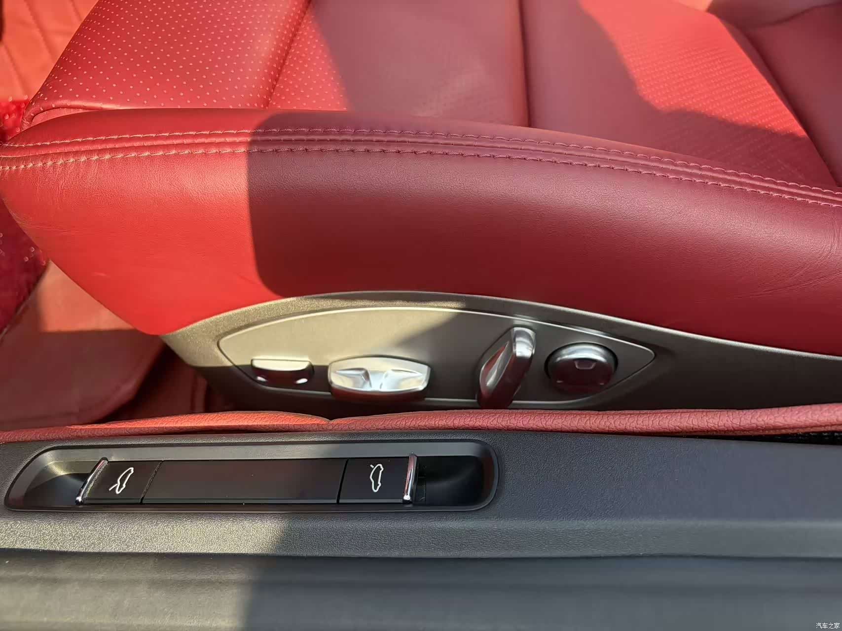 Porsche Boxster, 2024 11