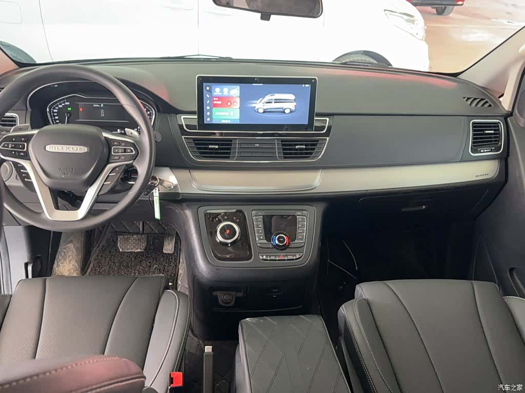 Maxus G20, 2023 18
