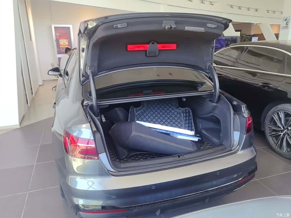 Audi A4L, 2022 19