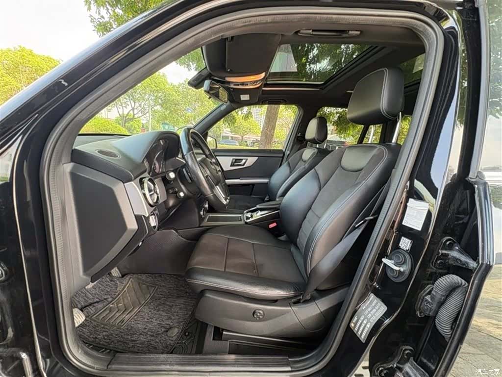 Mercedes-Benz GLK-Class, 2015 4