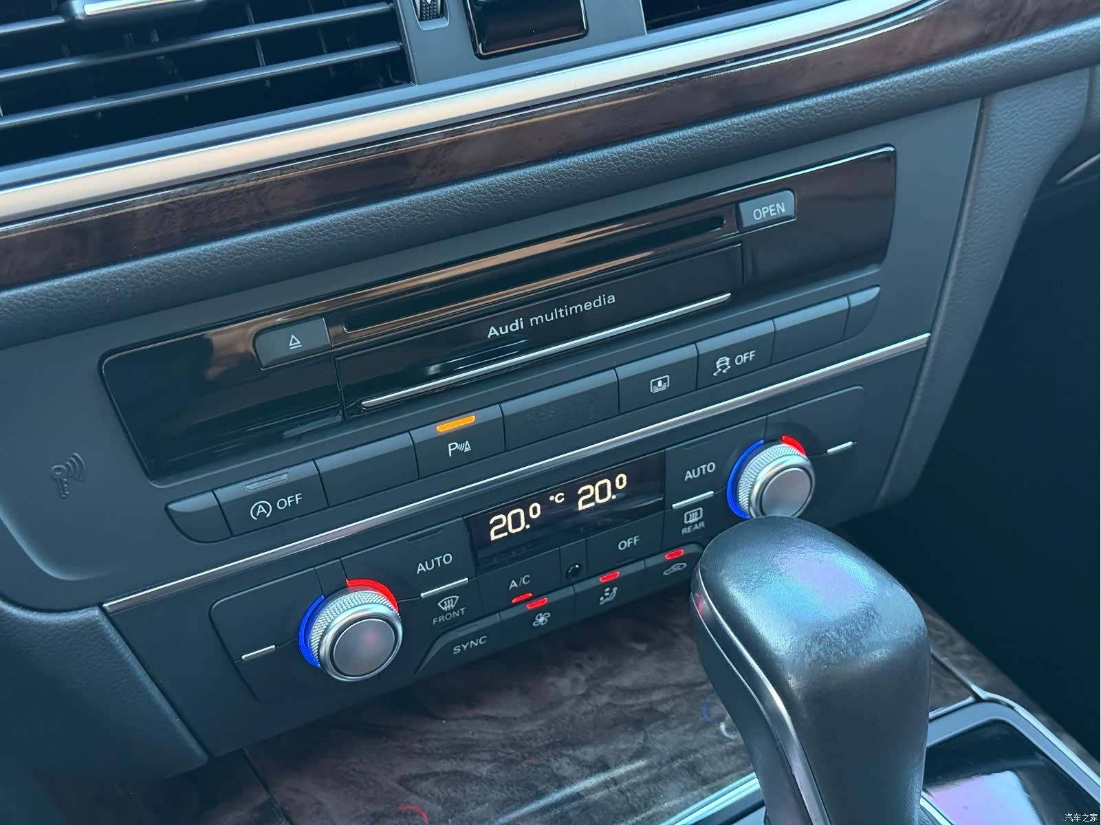 Audi A6L, 2018 10