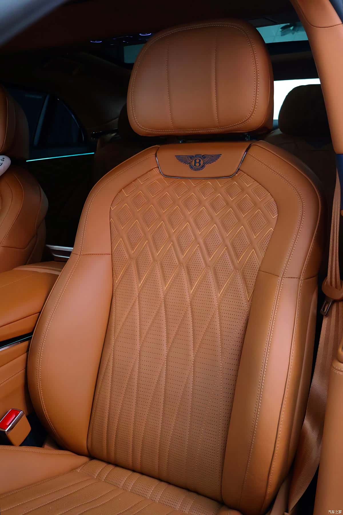 Bentley Flying Spur, 2022 9