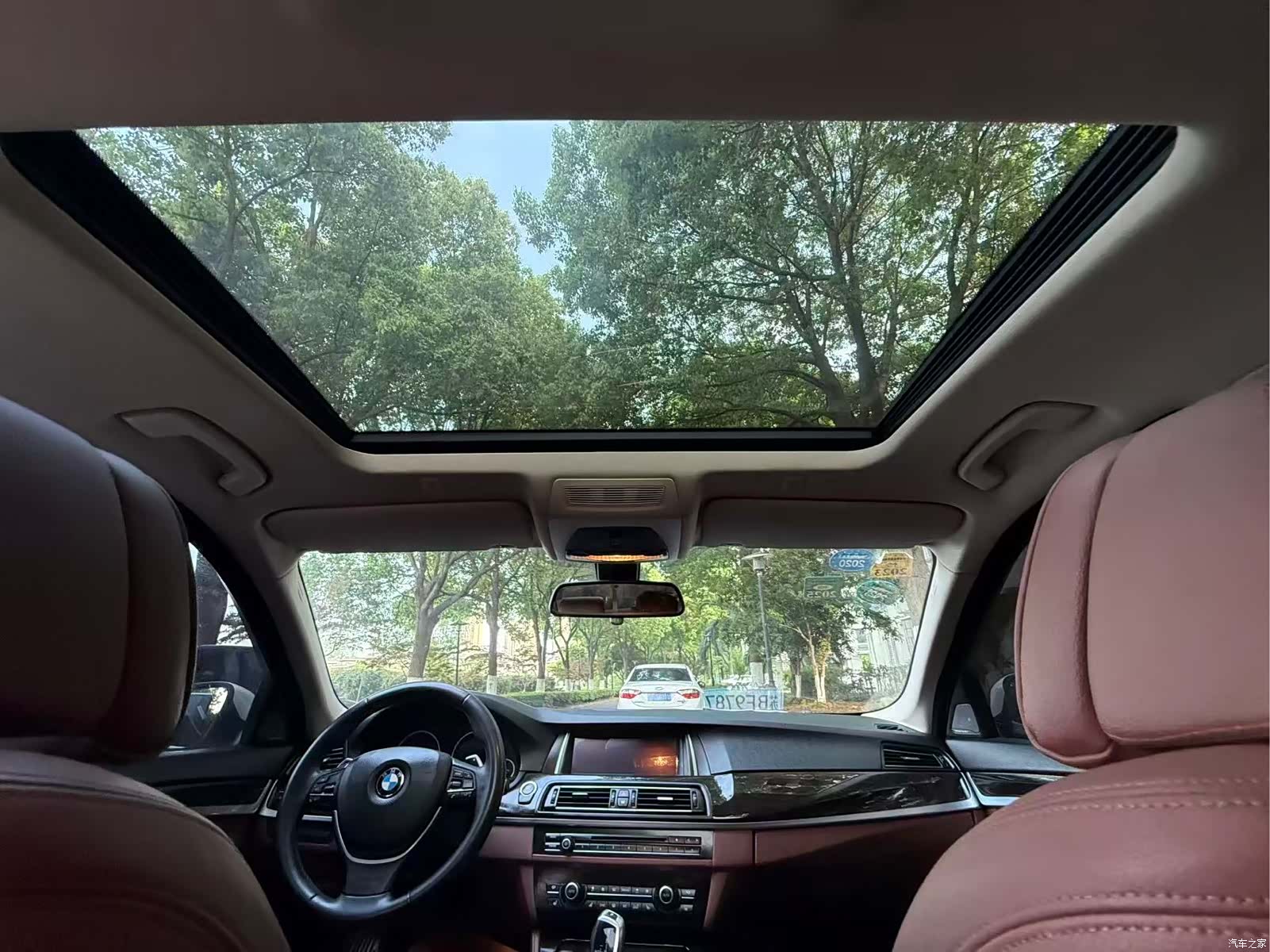 BMW 5 Series, 2015 28