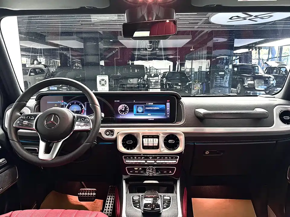 Mercedes-Benz G-class