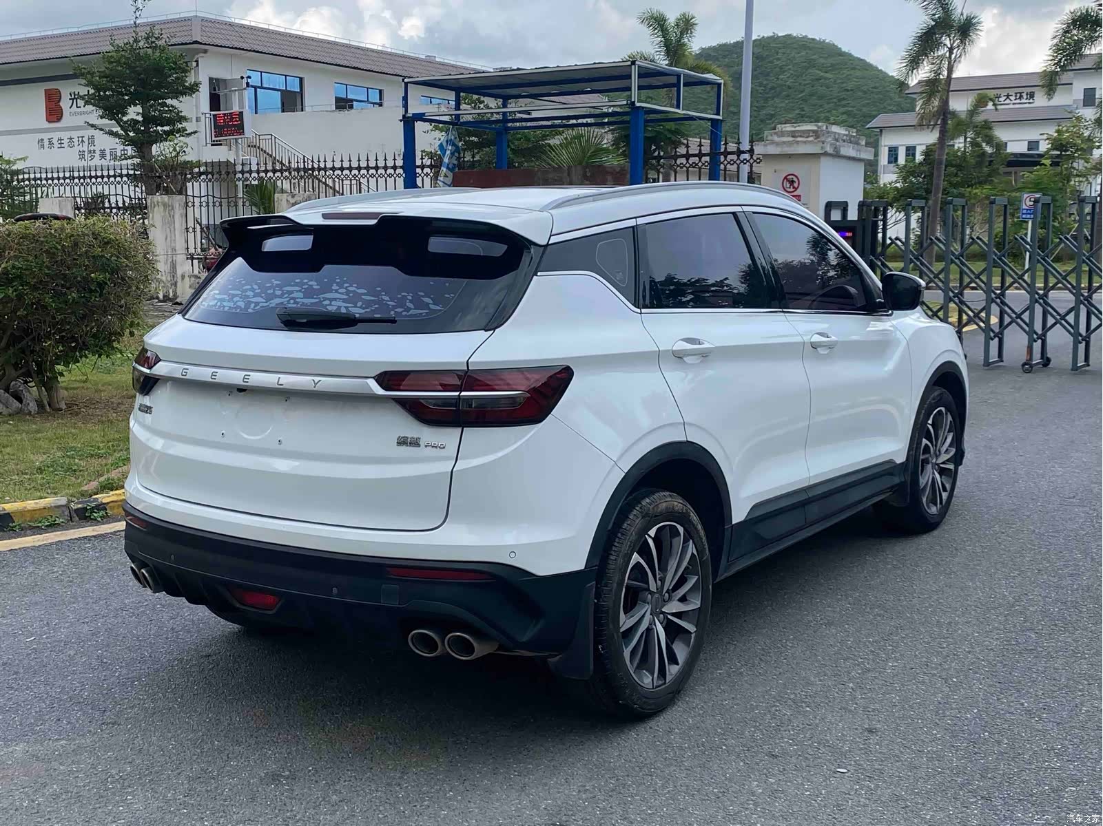 Geely Coolray, 2021 7