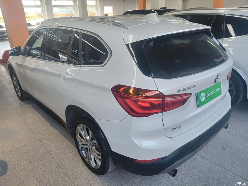 BMW X1, 2019 все фото