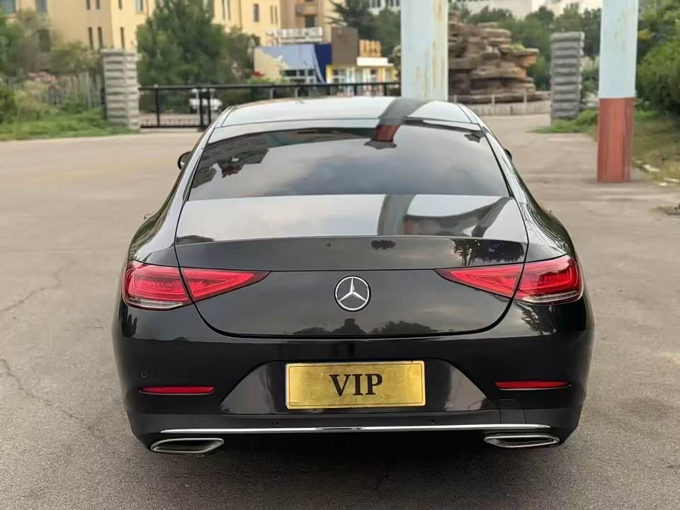 Mercedes-Benz CLS
