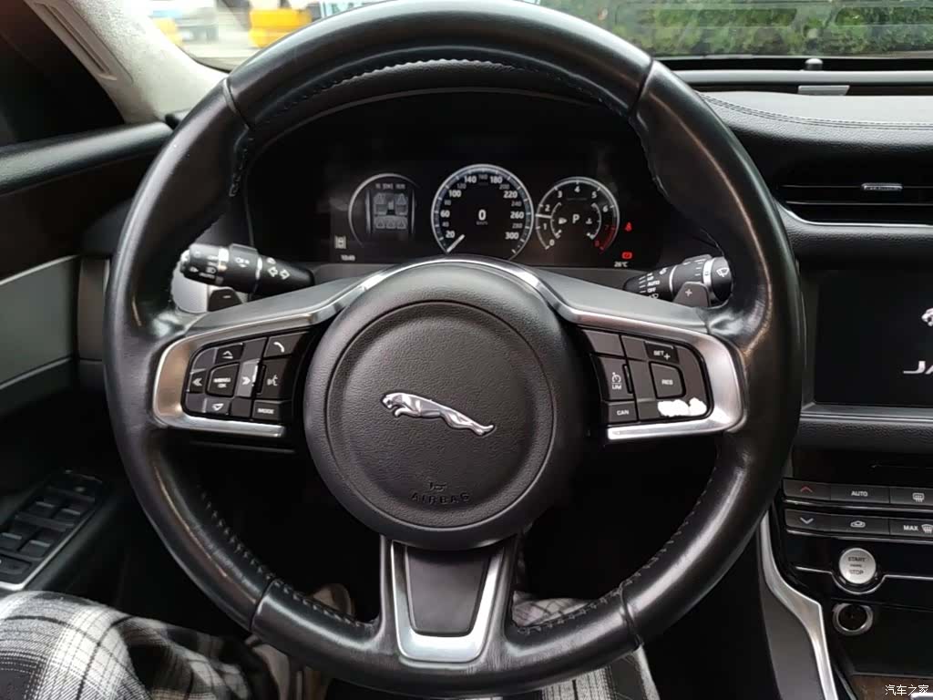 Land Rover XFL, 2017 4