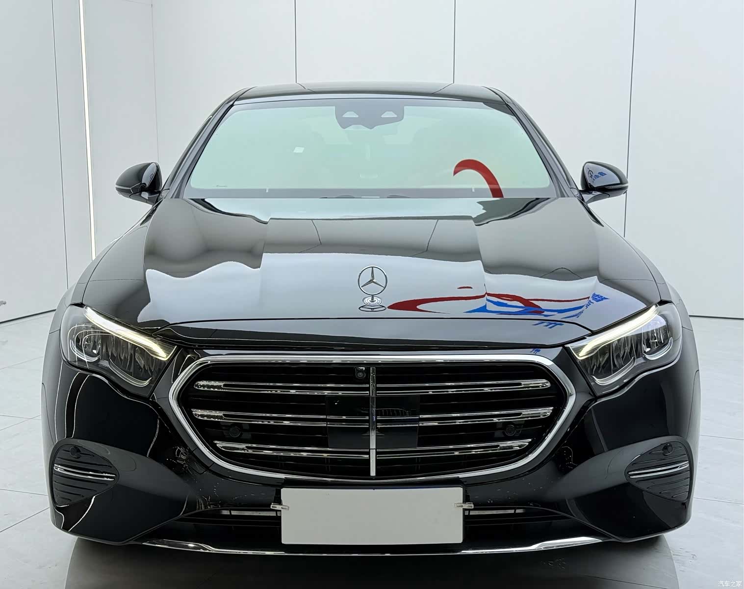 Mercedes-Benz E-Class, 2024 3