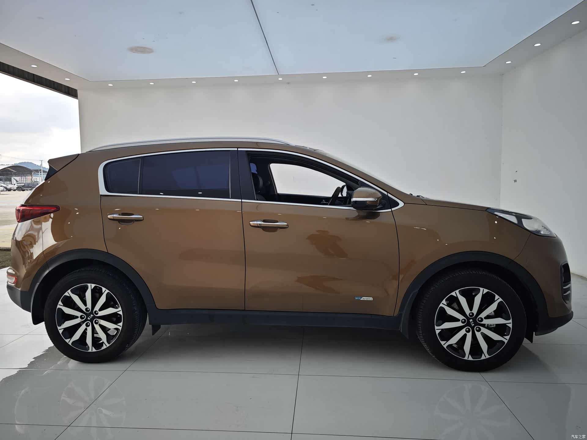 Kia KX5, 2016 14