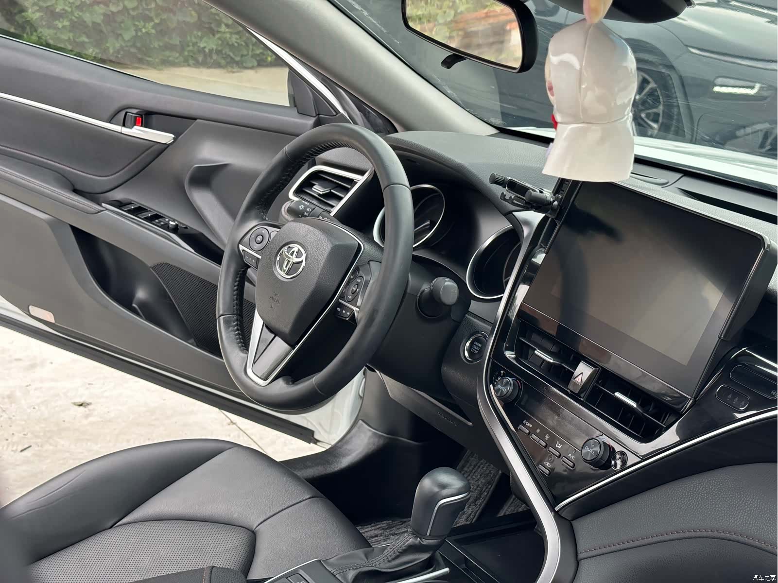 Toyota Camry, 2023 14