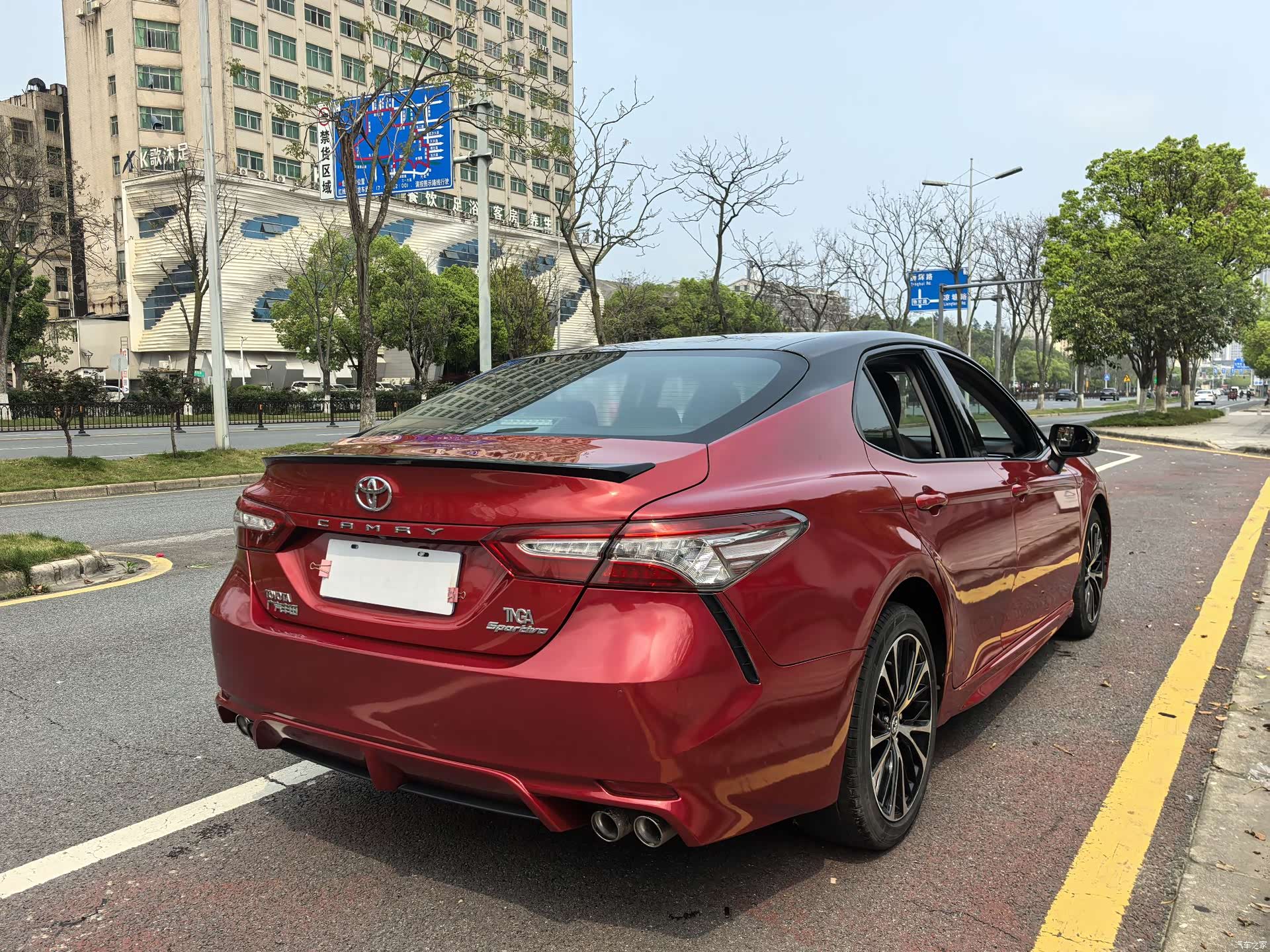 Toyota Camry, 2019 15