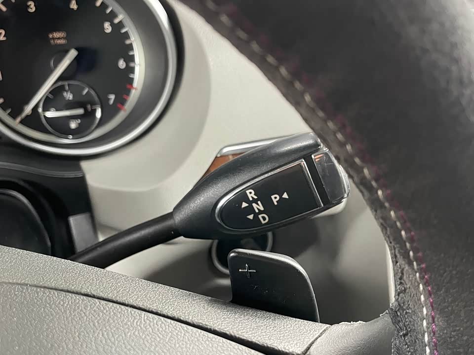 Mercedes-Benz R-class