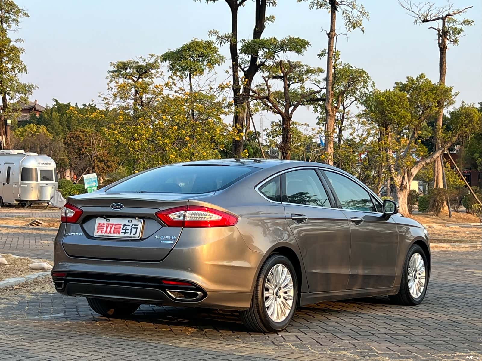 Ford Mondeo, 2014 7