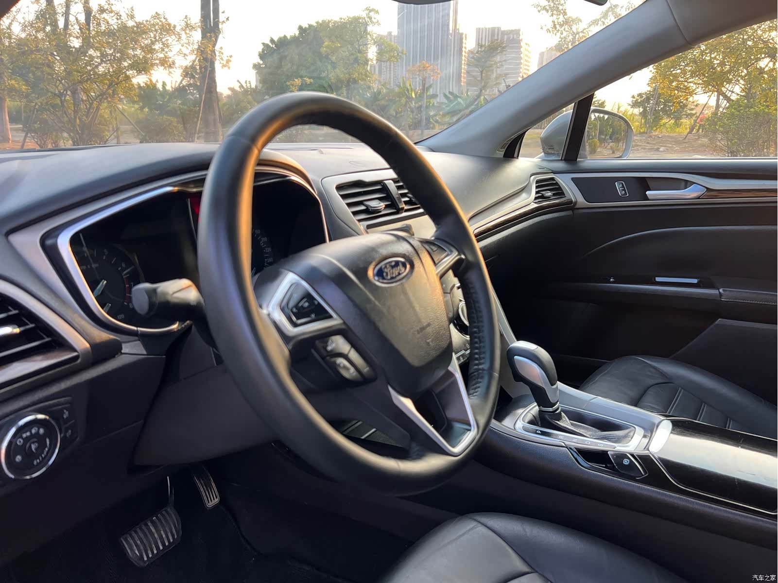 Ford Mondeo, 2014 16