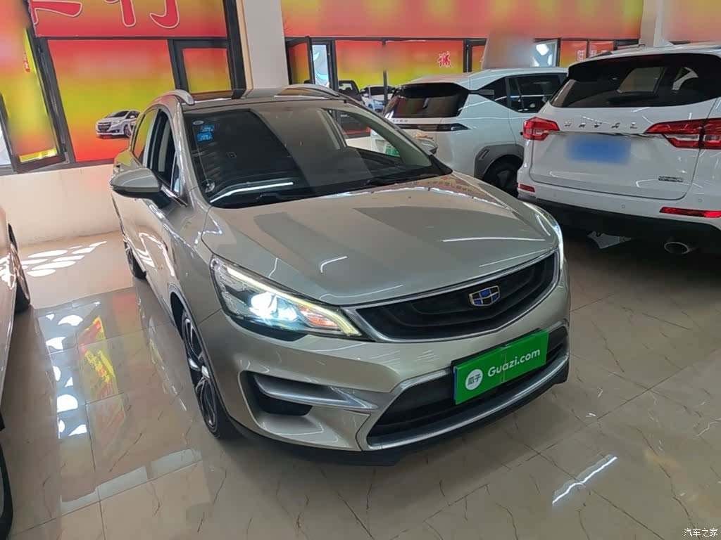 Geely Emgrand, 2017 4