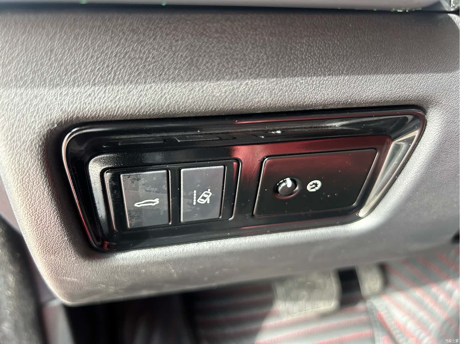 Jaguar XE, 2016 34