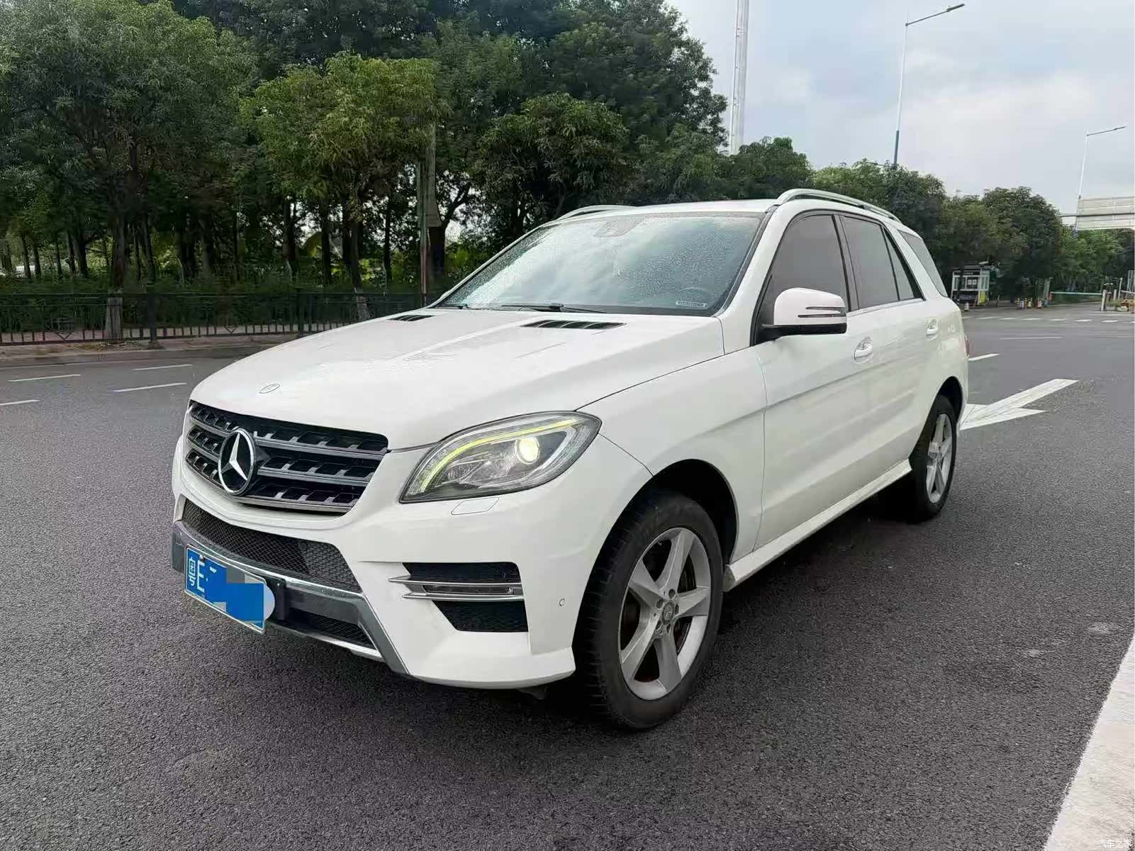 Mercedes-Benz M-Class, 2015 1