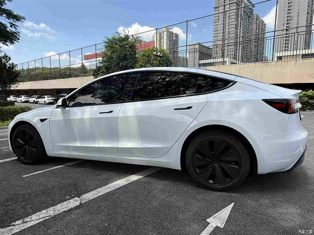 Tesla Model 3, 2024 10