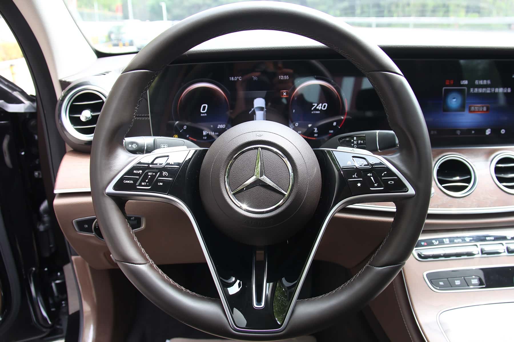 Mercedes-Benz E-Class, 2022 17
