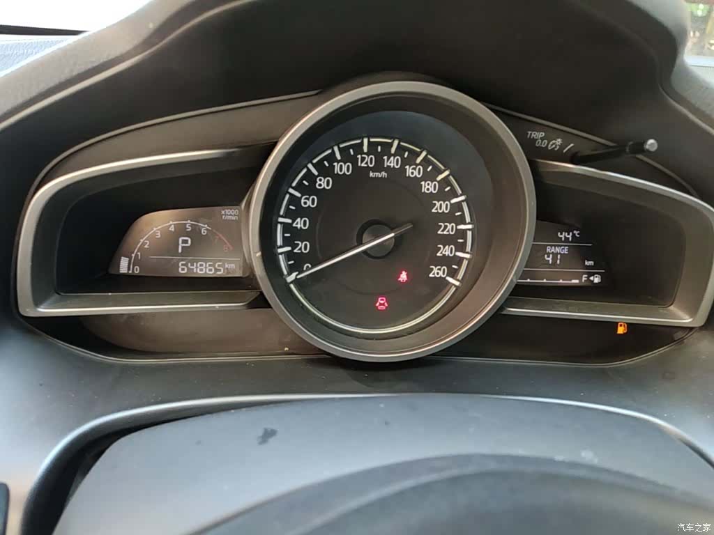 Mazda Mazda3, 2017 8