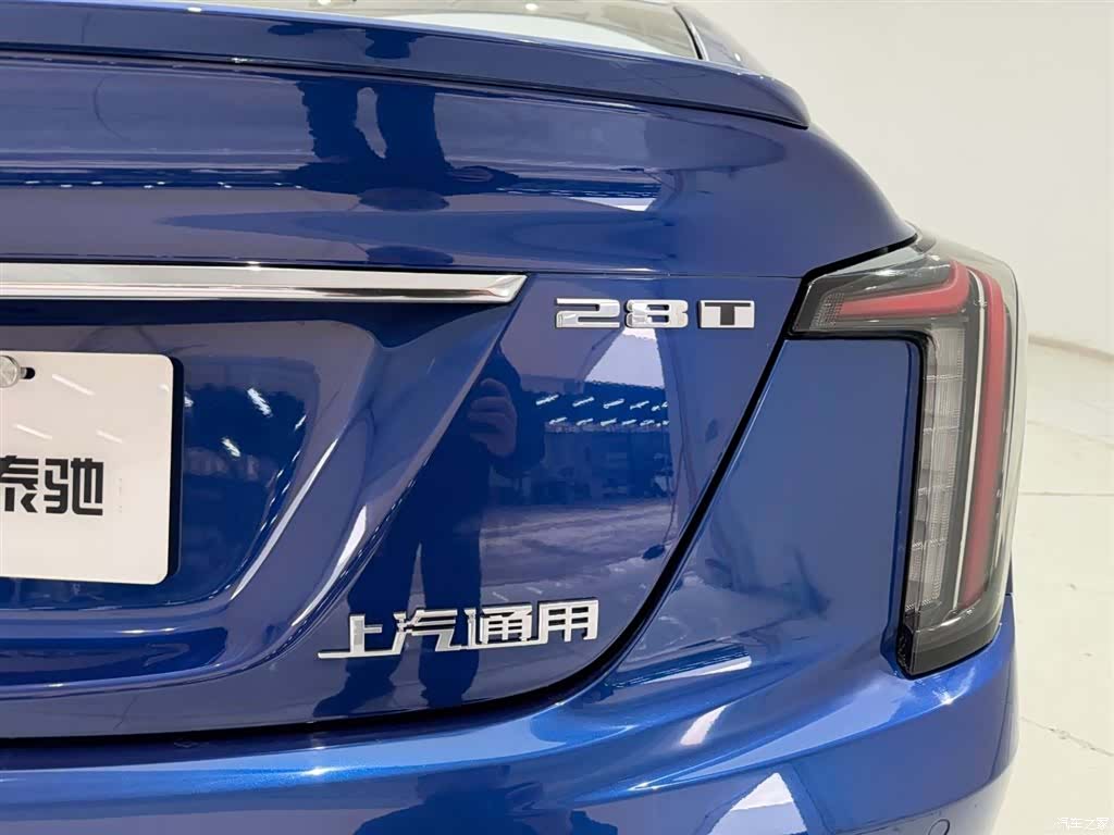 Cadillac CT5, 2023 10