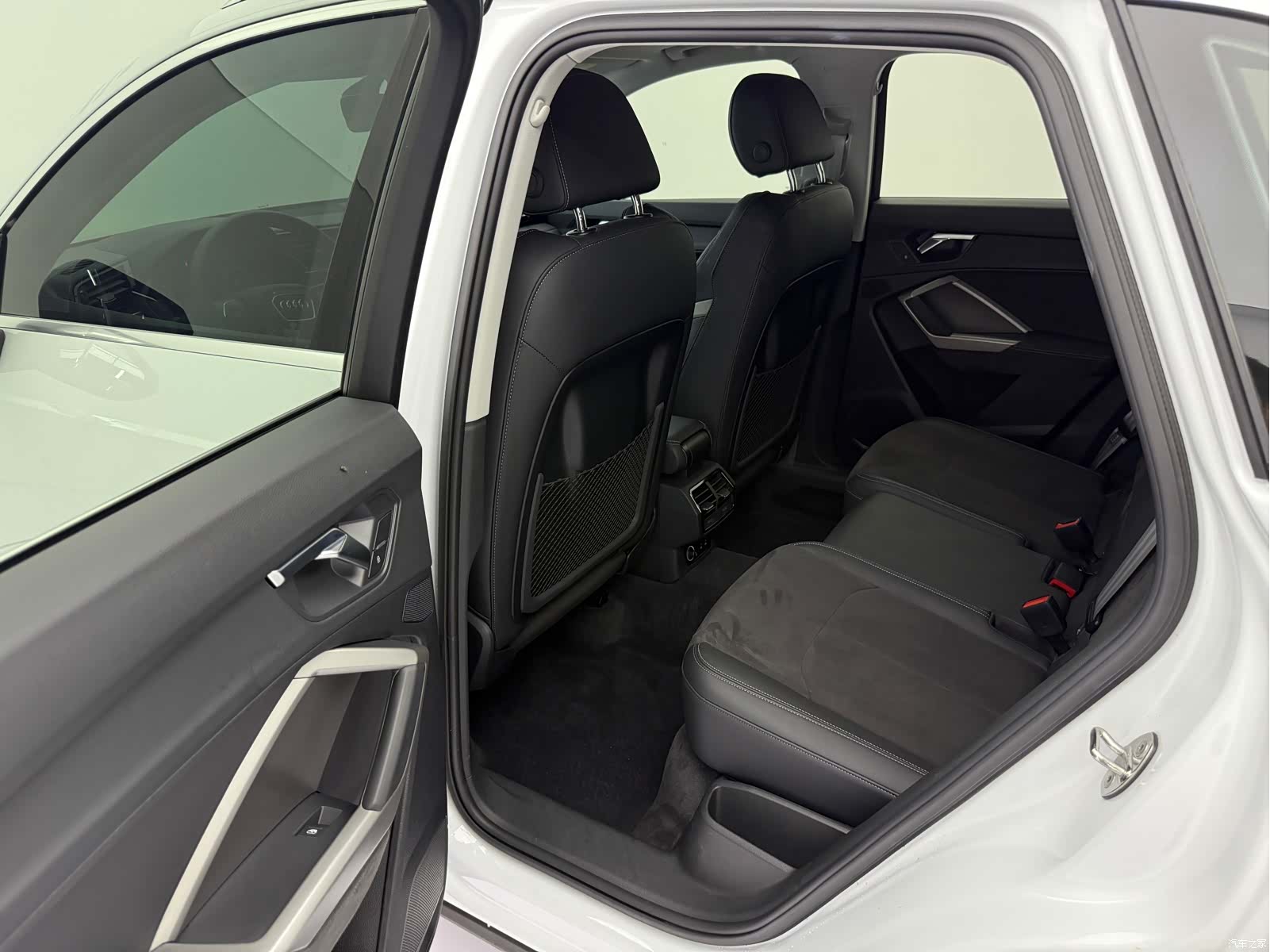 Audi Q3, 2023 15