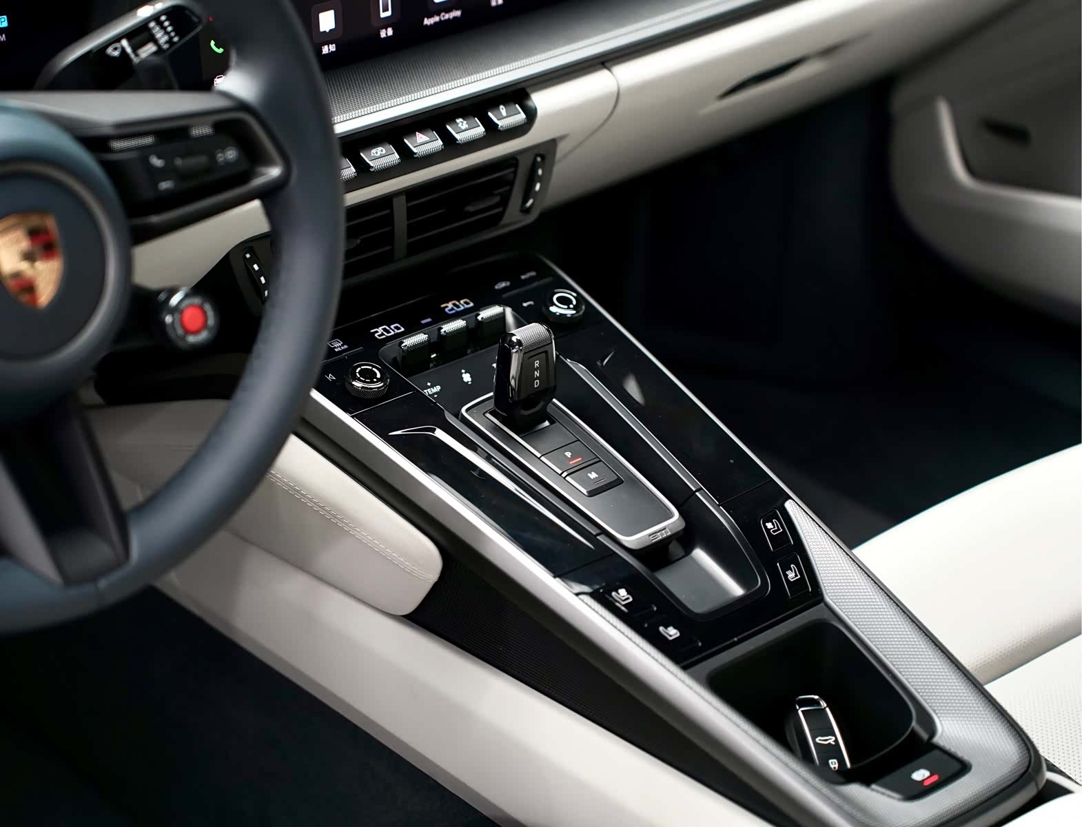 Porsche 911, 2025 15