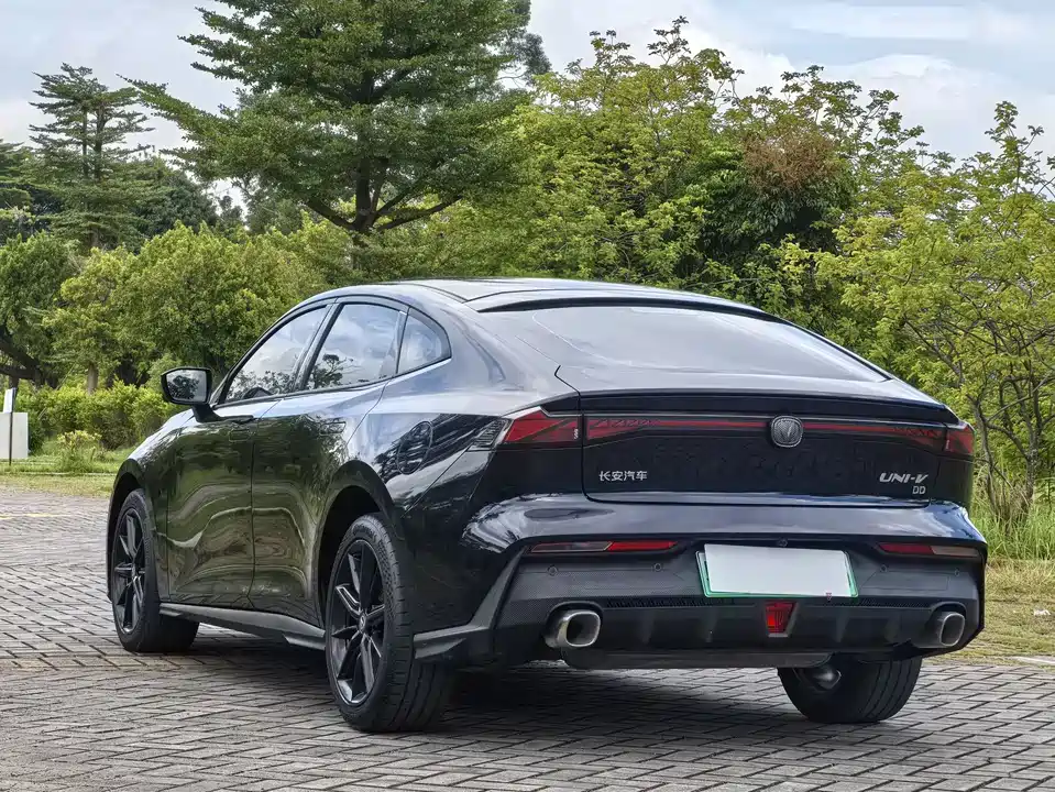 Changan UNI-V Smart iDD