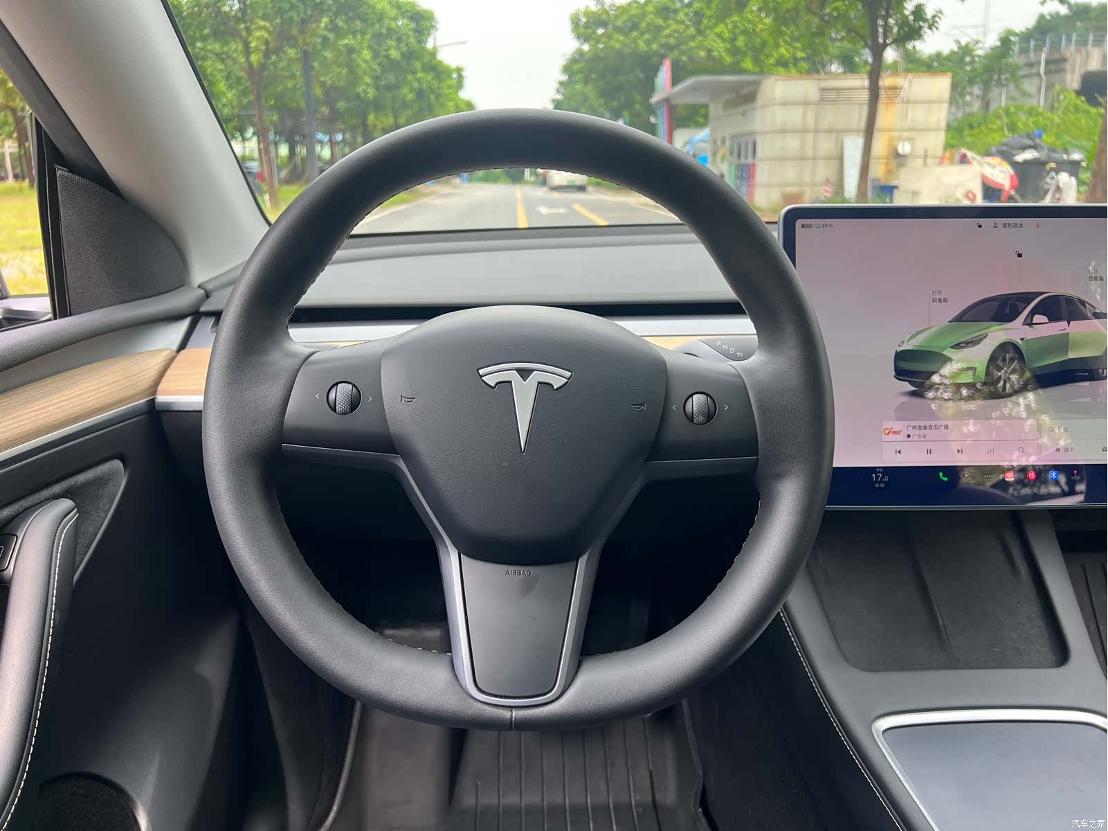 Tesla Model Y, 2023 4