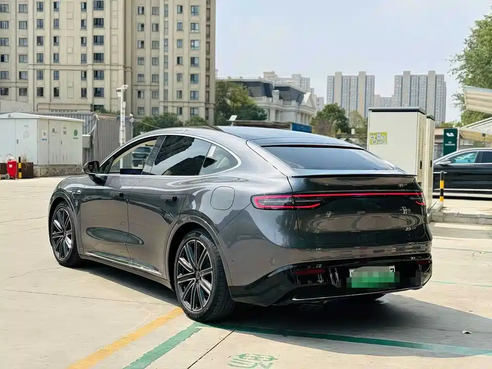 HarmonyOS Wisdom World R7