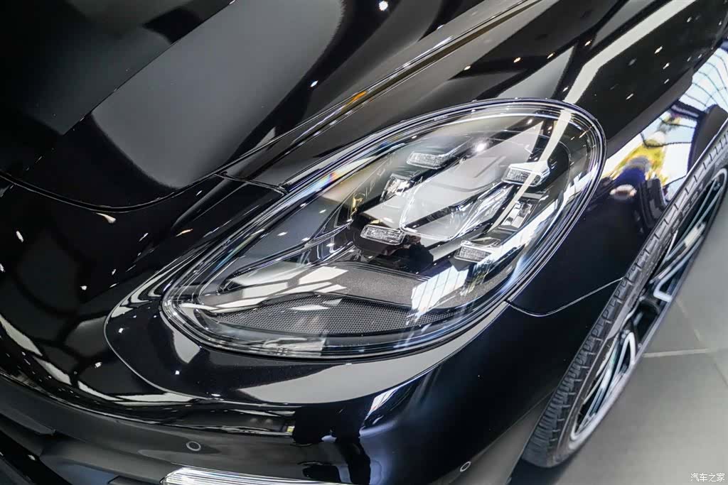 Porsche Panamera, 2022 6