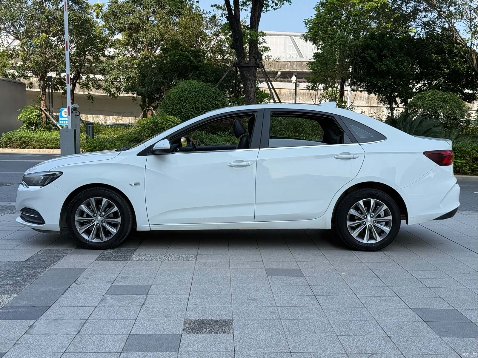 Chevrolet 320, 2021 4