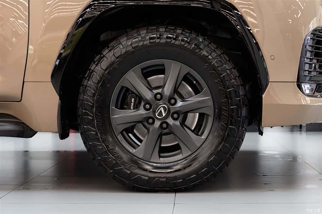 Lexus LX, 2025 20