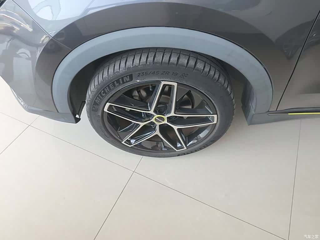 Roewe RX5, 2022 23