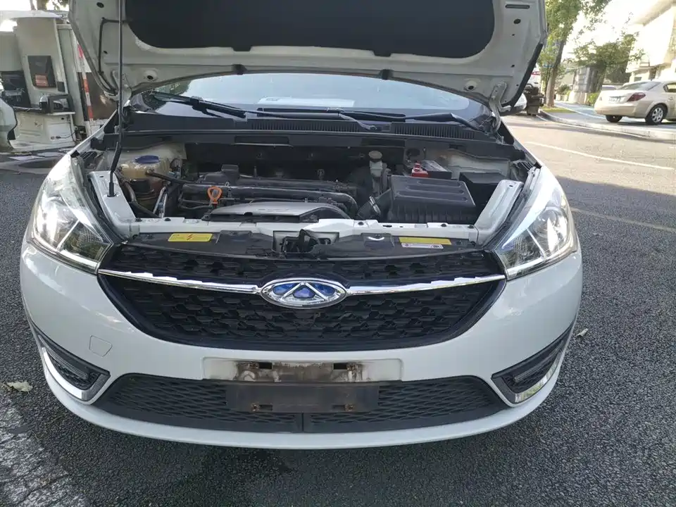 Chery Arrizo 5