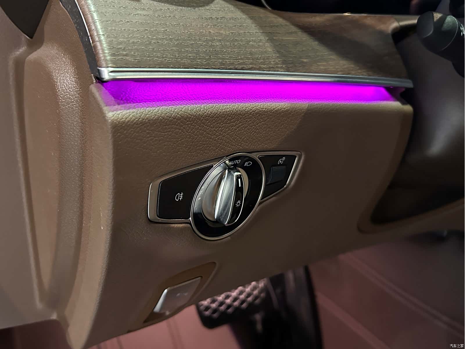 Mercedes-Benz E-Class, 2023 9