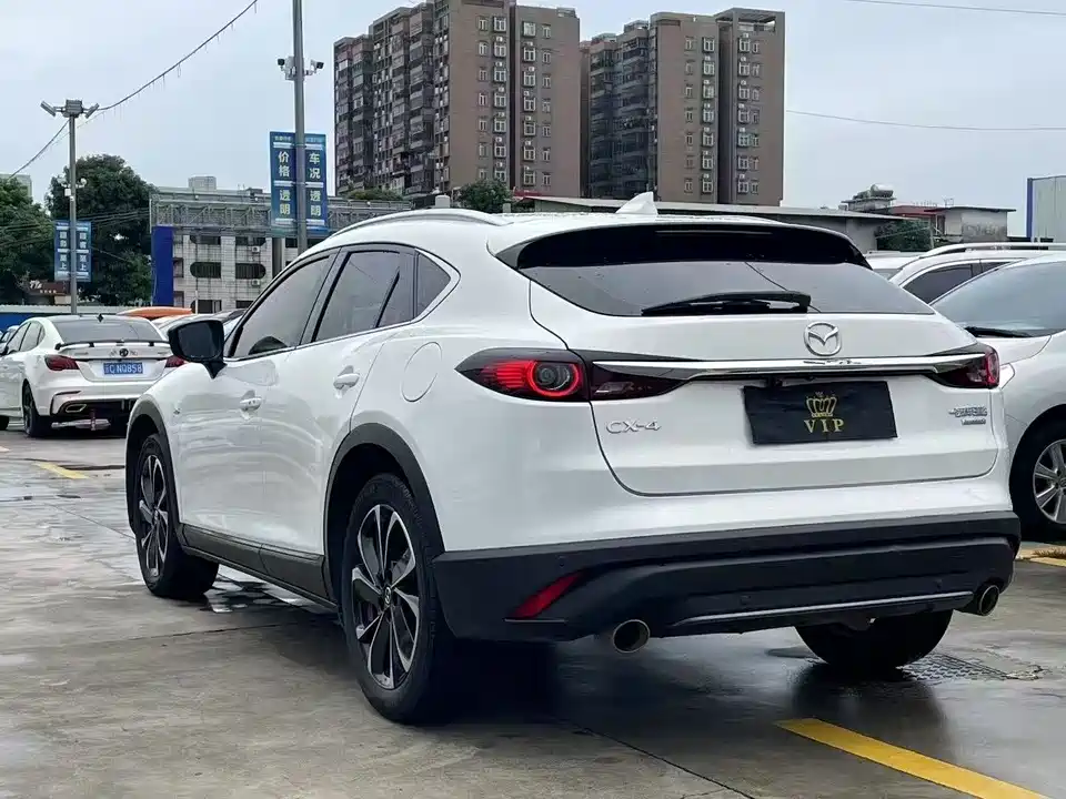 Mazda CX-4