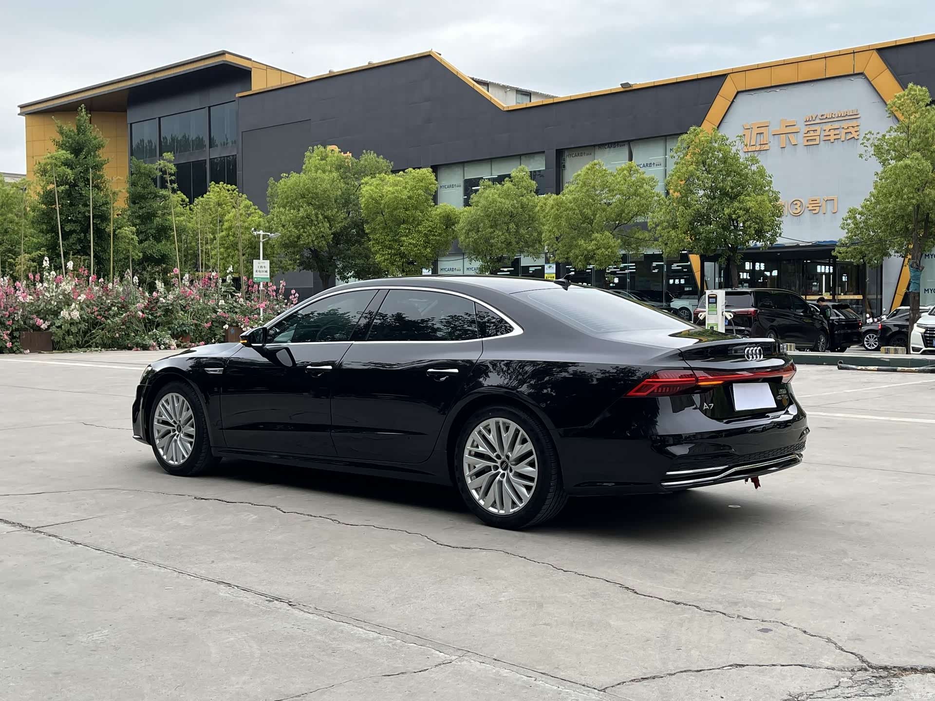 Audi A7L, 2024 все фото