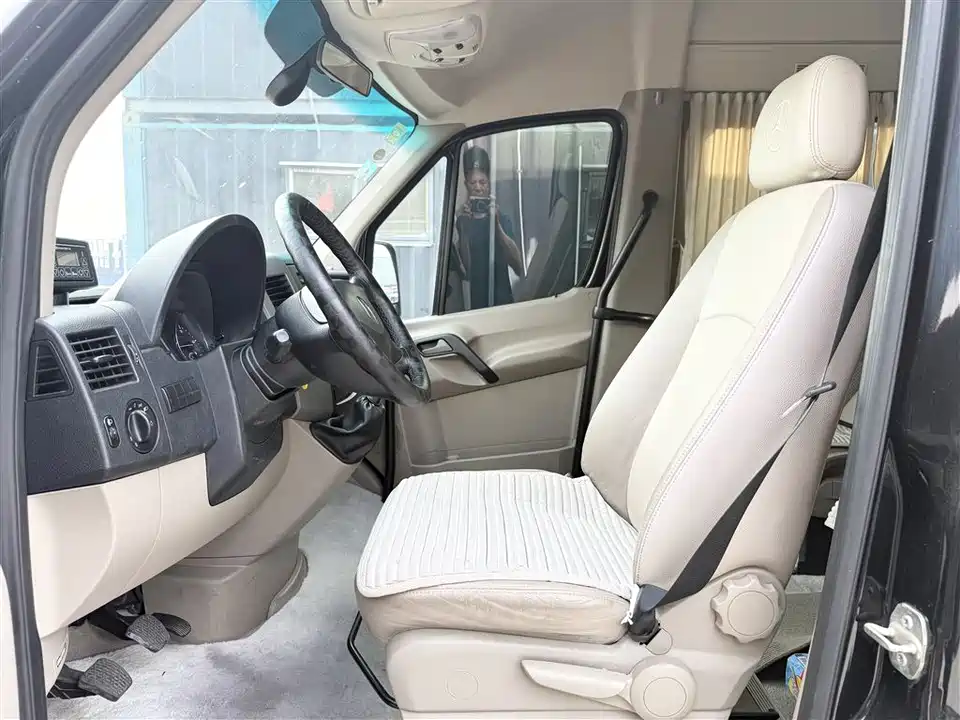 Mercedes-Benz Lingte