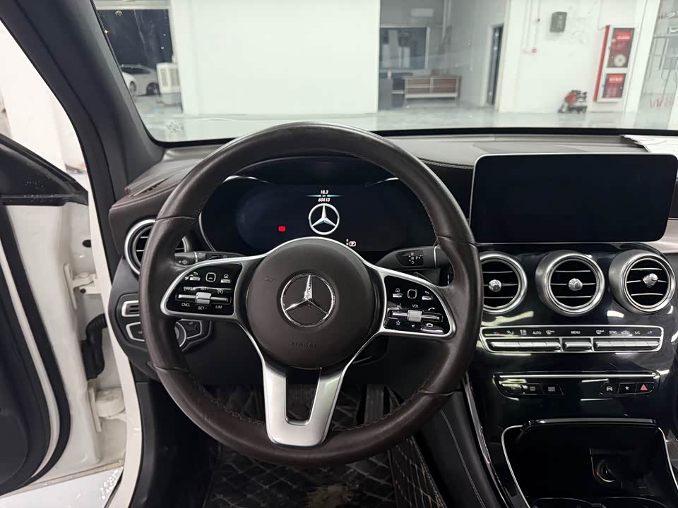 Mercedes-Benz GLC Mercedes-Benz GLC