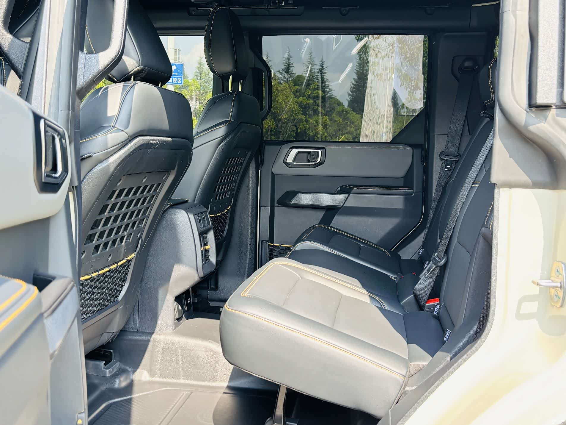 Ford Bronco, 2025 9