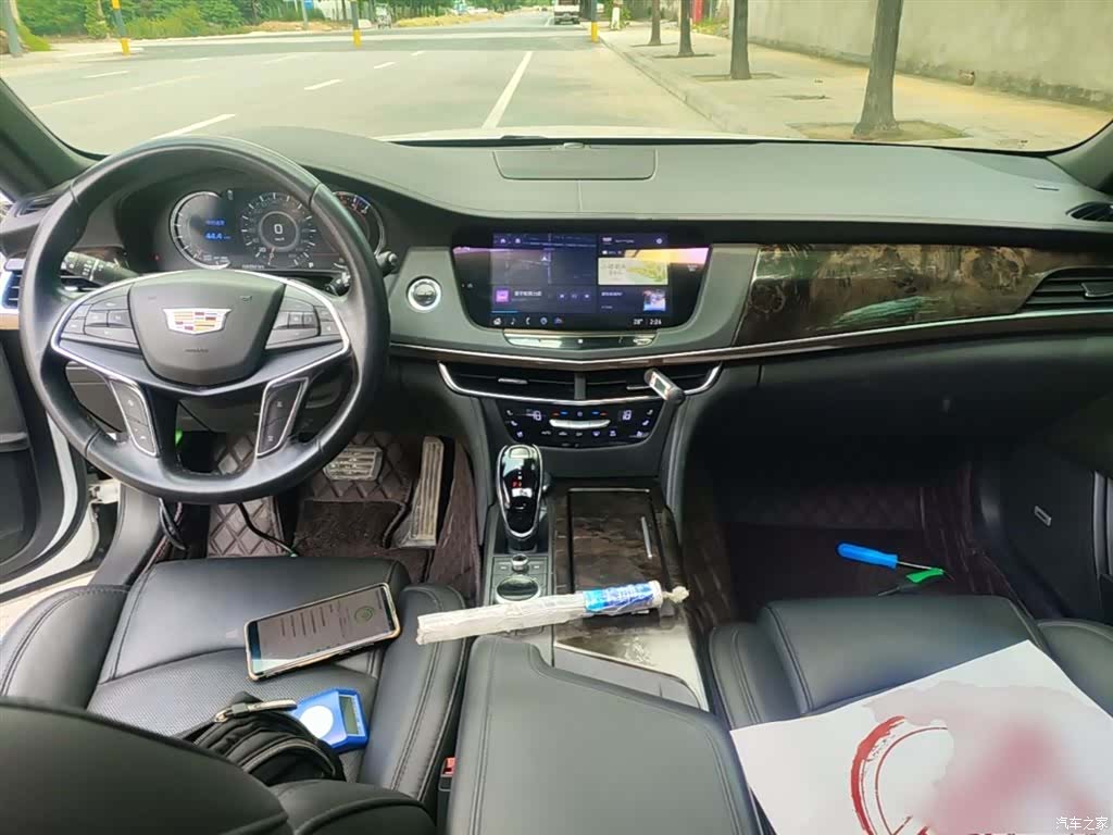 Cadillac CT6, 2022 10