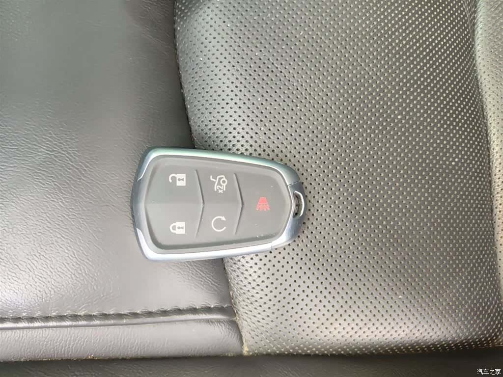 Cadillac CT6, 2022 9