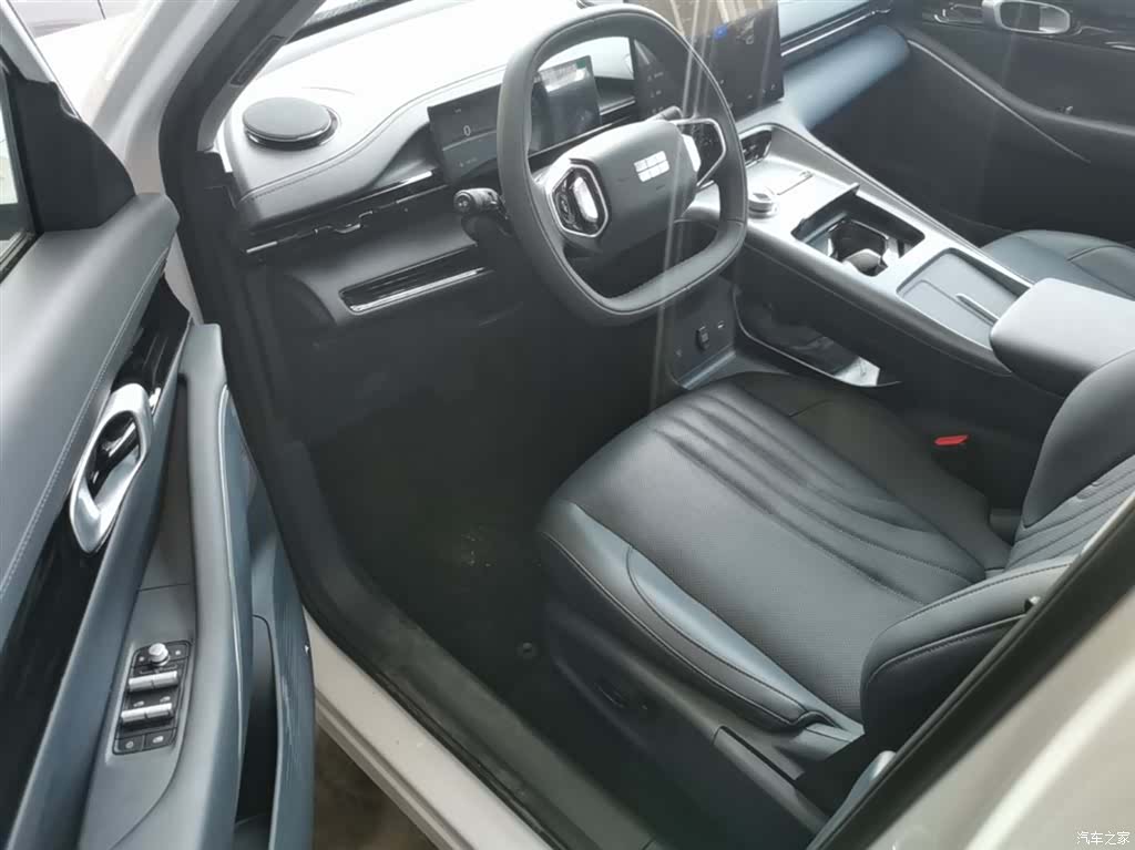 Geely Galaxy E5, 2026 16