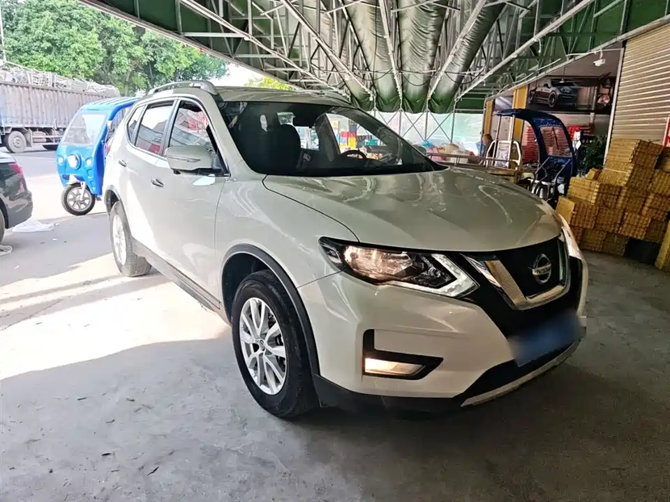 Nissan Qijun