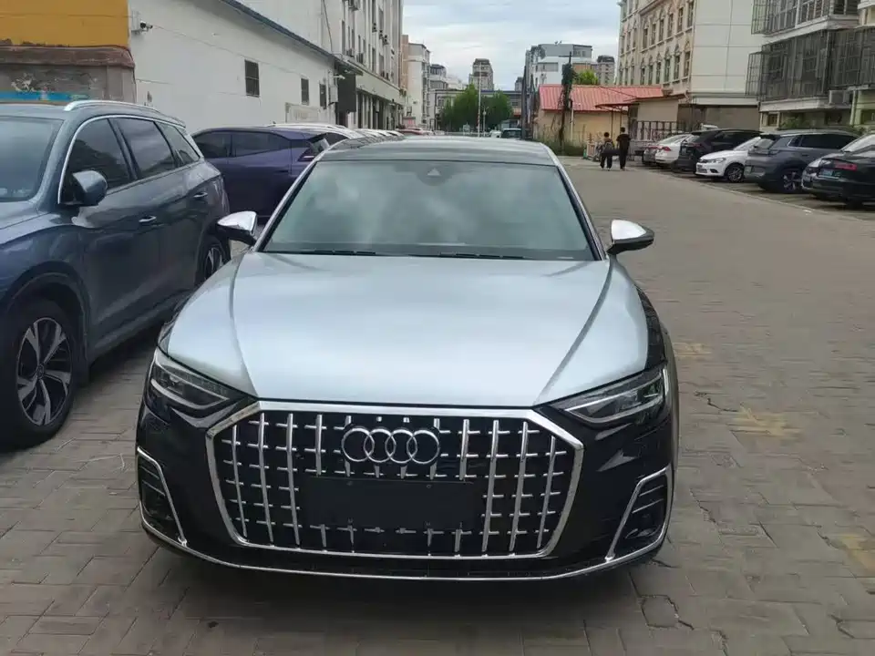 Audi A8
